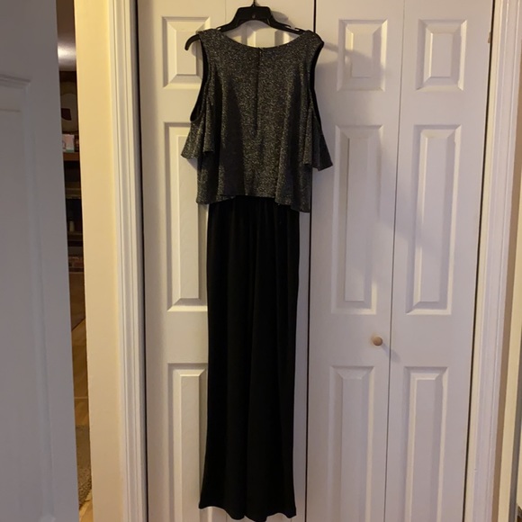 Cold shoulder dressy black pantsuit WITH POCKETS - Picture 3 of 7